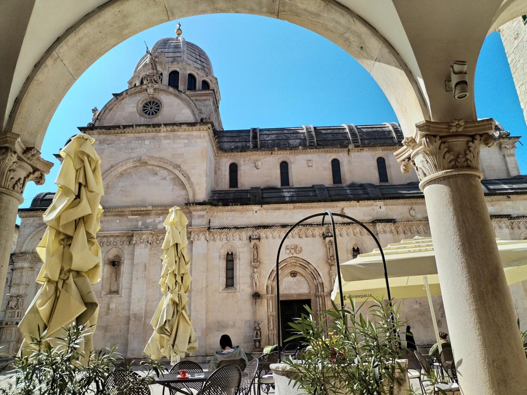 Ema Apartamento Šibenik Exterior foto